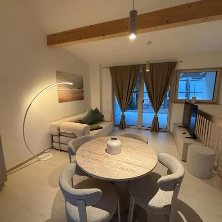Donau Living New Near And Highway Apartment