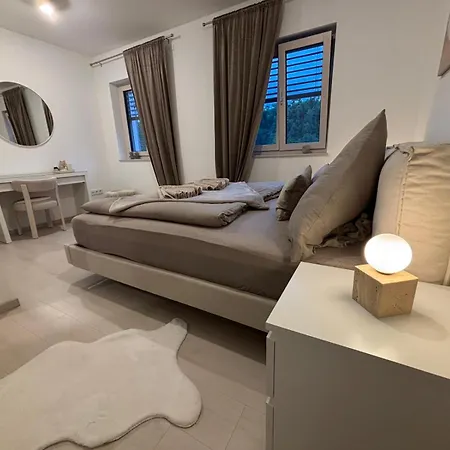 Donau Living New Near And Highway Apartment *
