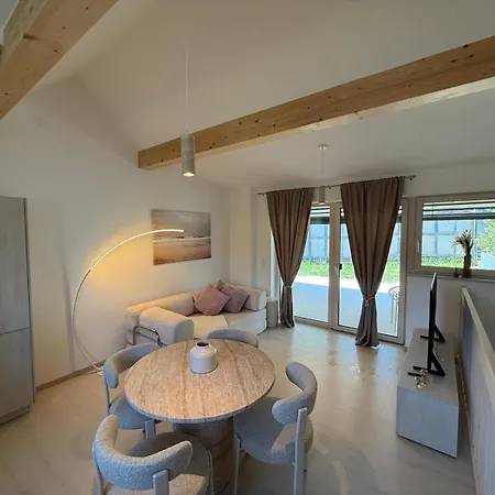 Apartment Donau Living New Near And Highway Linz